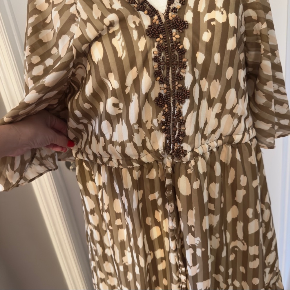 Kaktus Beige and Brown Patterned Dress - Picture 10 of 10